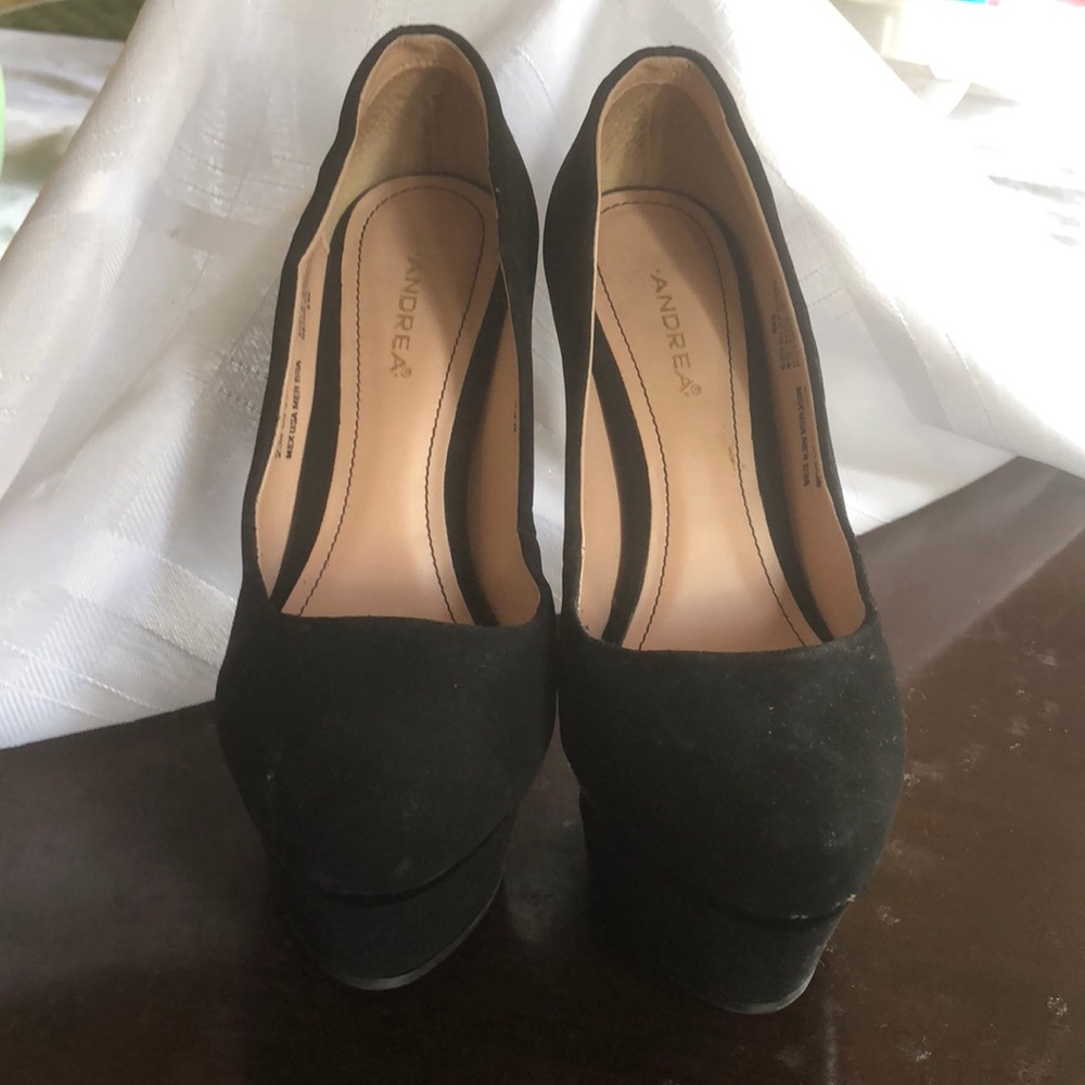 Andrea black heels